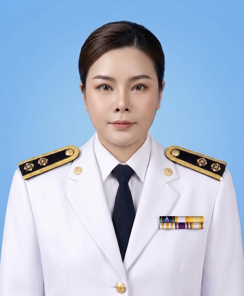 นางสุพรรณนา คนเที่ยง