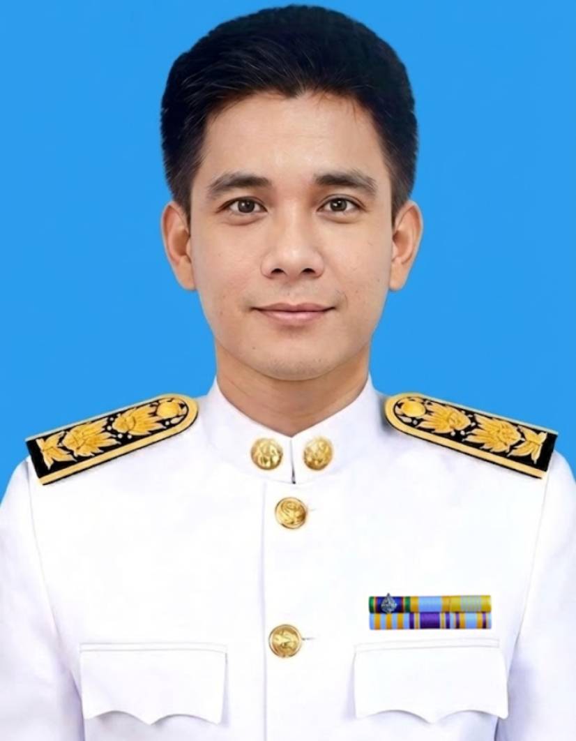 นายสาธิต ยกยอน