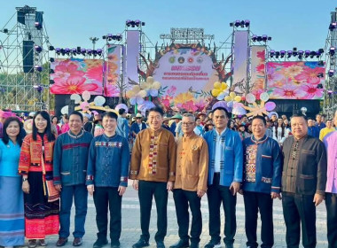 งานมหกรรมการเกษตรและท่องเที่ยวถนนสายดอกไม้งามริมกว๊านพะเยา ... พารามิเตอร์รูปภาพ 10