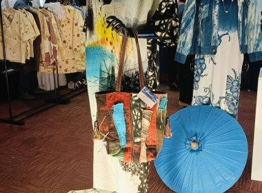 เข้าร่วมแถลงข่าวโครงการส่งเสริมและสร้างมูลค่าผลิตภัณฑ์จากอัตลักษณ์ และภูมิปัญญาท้องถิ่นสู่ตลาดยุคใหม่ (Local Wisdom to global) ... พารามิเตอร์รูปภาพ 2