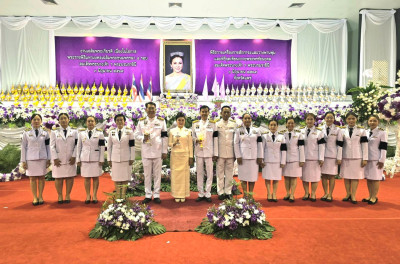 ร่วม " พิธีถวายเครื่องราชสักการะและวางพานพุ่ม ... พารามิเตอร์รูปภาพ 1