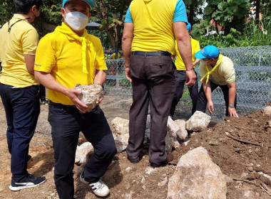 ร่วมกิจกรรมจิตอาสาพระราชทานพัฒนาทำความสะอาดวันจักรี พารามิเตอร์รูปภาพ 12