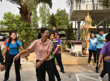 กิจกรรมการออกกำลังกาย ตามโครงการเสริมสร้างสมดุลชีวิตคนทำงาน ... พารามิเตอร์รูปภาพ 12