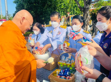 ทำบุญตักบาตรถวายพระราชกุศล ... พารามิเตอร์รูปภาพ 6