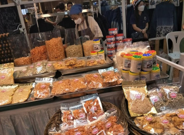 เข้าร่วมจัดงานแสดงและจำหน่ายสินค้าเกษตรปลอดภัยและสินค้าเกษตรอัตลักษณ์ ประจำปี 2566 ณ ศูนย์การค้าเซ็นทรัลปิ่นเกล้า ... พารามิเตอร์รูปภาพ 19