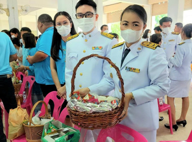 เข้าร่วมพิธีทำบุญตักบาตรถวายพระราชกุศล และพิธีศาสนามหามงคล ... พารามิเตอร์รูปภาพ 3