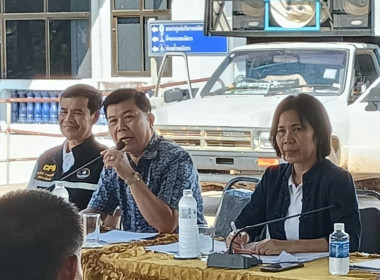 ลงพื้นที่รับฟังปัญหาความเดือดร้อนของเกษตรกรที่ปลูกข้าวโพดเลี้ยงสัตว์ ในพื้นที่ อ.สอง อ.ร้องกวาง ที่มารวมตัวกัน ณ บริเวณองค์การบริหารส่วนตำบลเตาปูน ... พารามิเตอร์รูปภาพ 4
