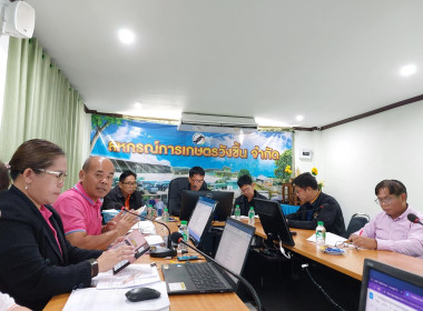 ผู้อำนวยการกลุ่มส่งเสริมและพัฒนาธุรกิจสหกรณ์ และนางวารุณี ... พารามิเตอร์รูปภาพ 2