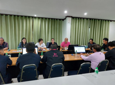 ผู้อำนวยการกลุ่มส่งเสริมและพัฒนาธุรกิจสหกรณ์ และนางวารุณี ... พารามิเตอร์รูปภาพ 4